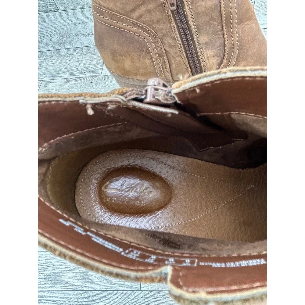 Clarks leather ankle